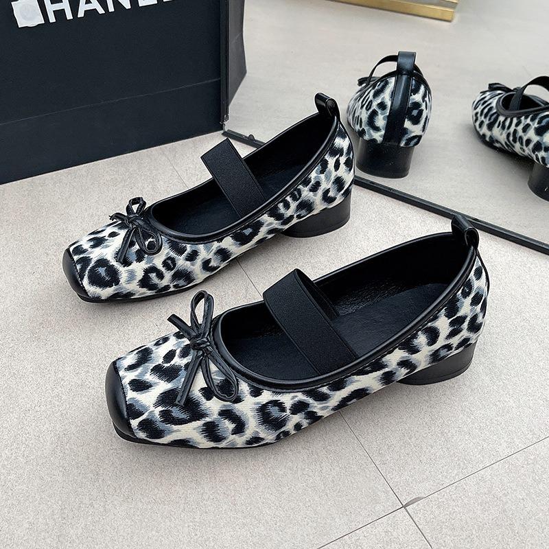 Women Shoes Designer Square Head Shallow Mouth Single Shoe Soft Comfortable Ballet Shoes Mary Jane Shoes Women's Casual Loafers