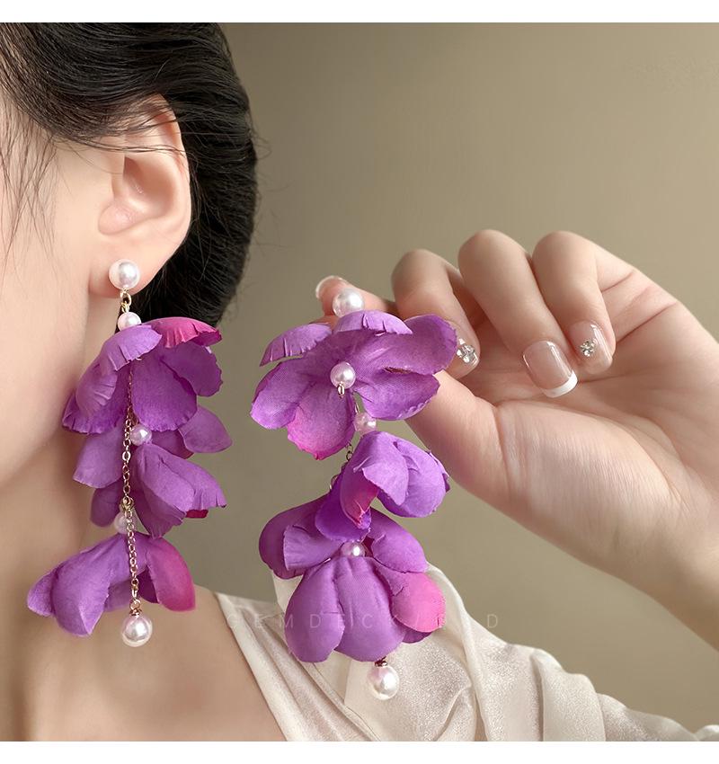 

Элегантные длинные серьги-кисточки с полными бриллиантами для вечера и банкета