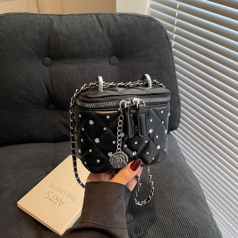 

Exquisite Mini Small Bag Women 2025 New Summer Versatile Chain Messenger Bag Super Popular Popular Popular Square Sling Bag Black