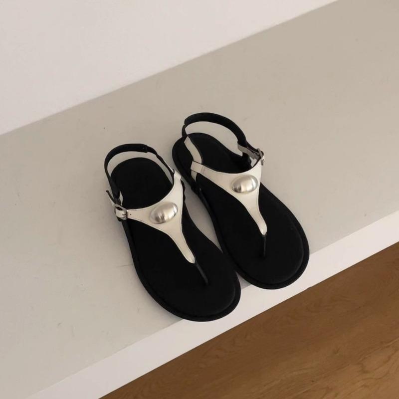 

New design sense small silver egg soft leather sandals women s versatile and thin flat-bottomed herringbone toe cool slippers outside 39 абрикосовий