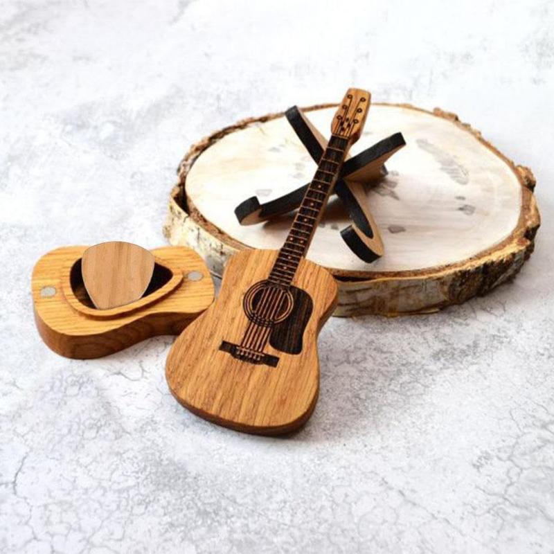 2025 New Wooden Guitar Shape Guitar Pick Rack with Stand Retro Guitar Pick Box Wooden Crafts 12x4.5cm коричневый