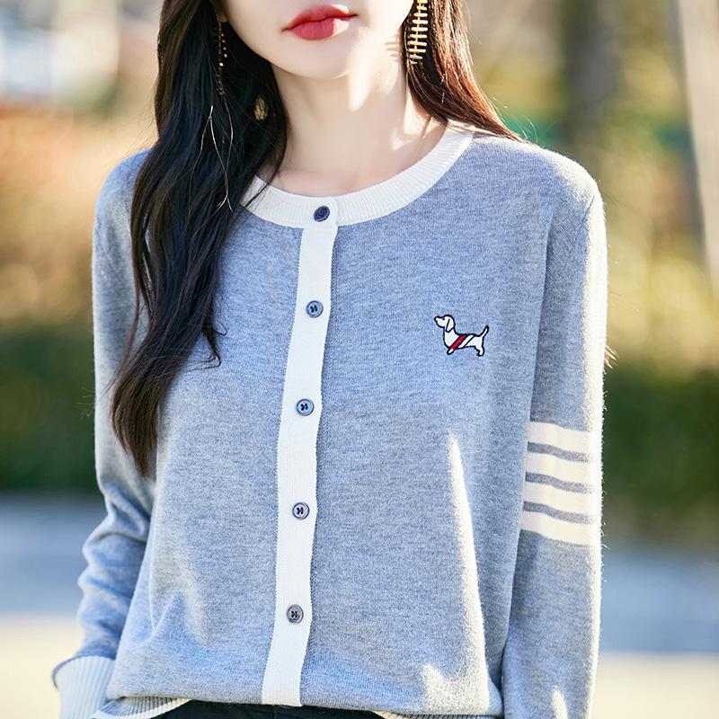 Leichte Strickjacke für Damen aus 50 % Wolle und 50 % Maulbeerseide – vielseitige Strickware für 4 Jahreszeiten für ganzjährigen Komfort und Stil