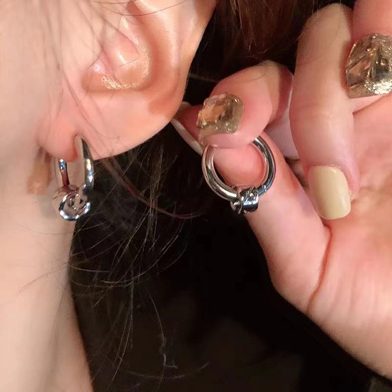 Fashion ins cold wind simple light luxury high-end ear buckle temperament geometric earrings women's small and versatile tide earrings