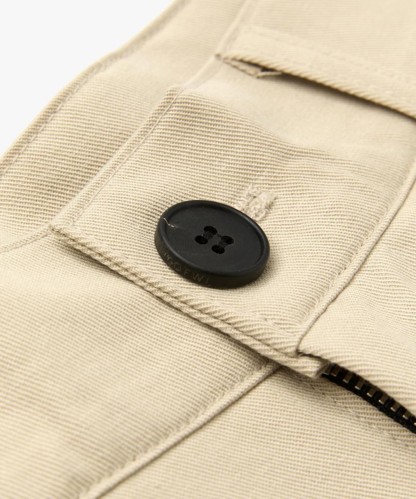 Kofwi Cleve Multi-Tuck Shorts Beige