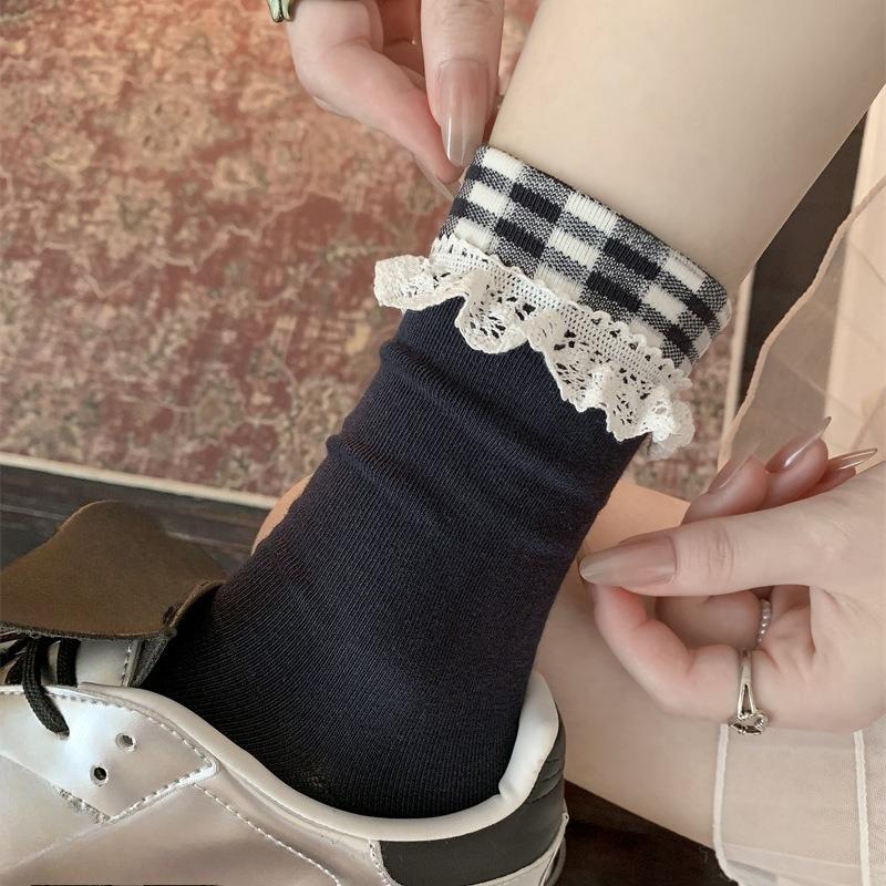 

Серо-голубые клетчатые носки с кружевом для женщин, носки до середины икры, ретро-клетчатые, стильные и модные, махровые носки с кружевной отделкой 1 pair чёрный
