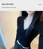 Women's Black V-neck Long-sleeve Slim-fit Thermal T-shirt with Velvet for Autumn/Winter