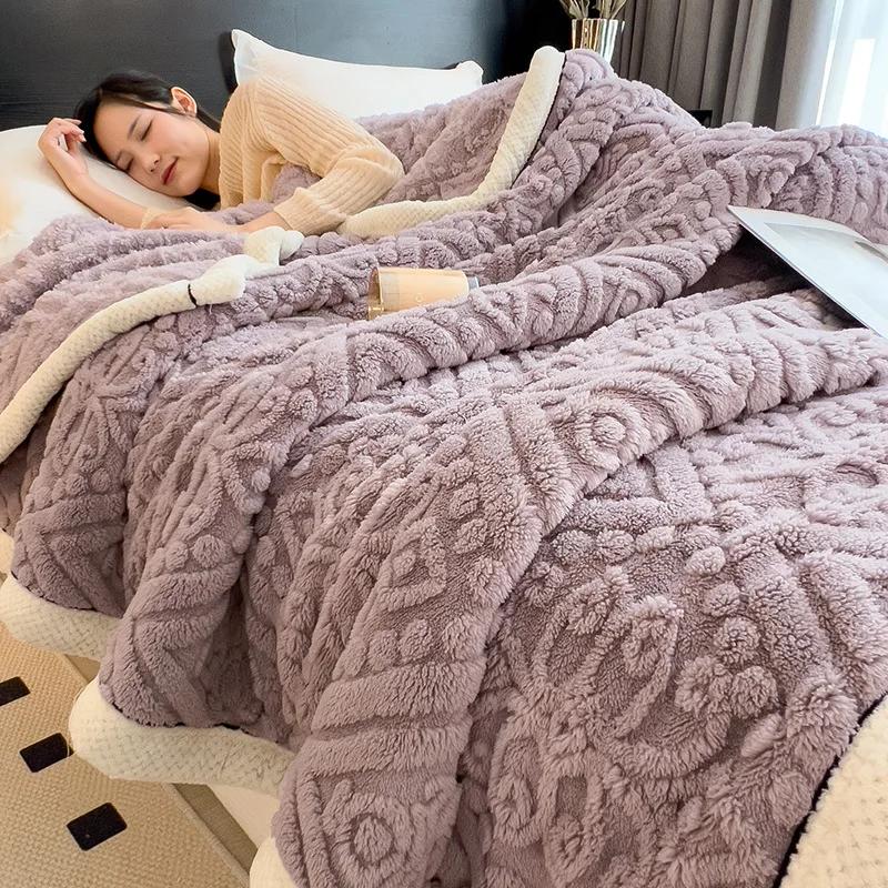 New Velvet Warm Autumn Winter Blanket for Bed Soft Fluffy Sofa Blankets Warmth Cozy Coral Flannel Sofa Cover Blanket Solid Color