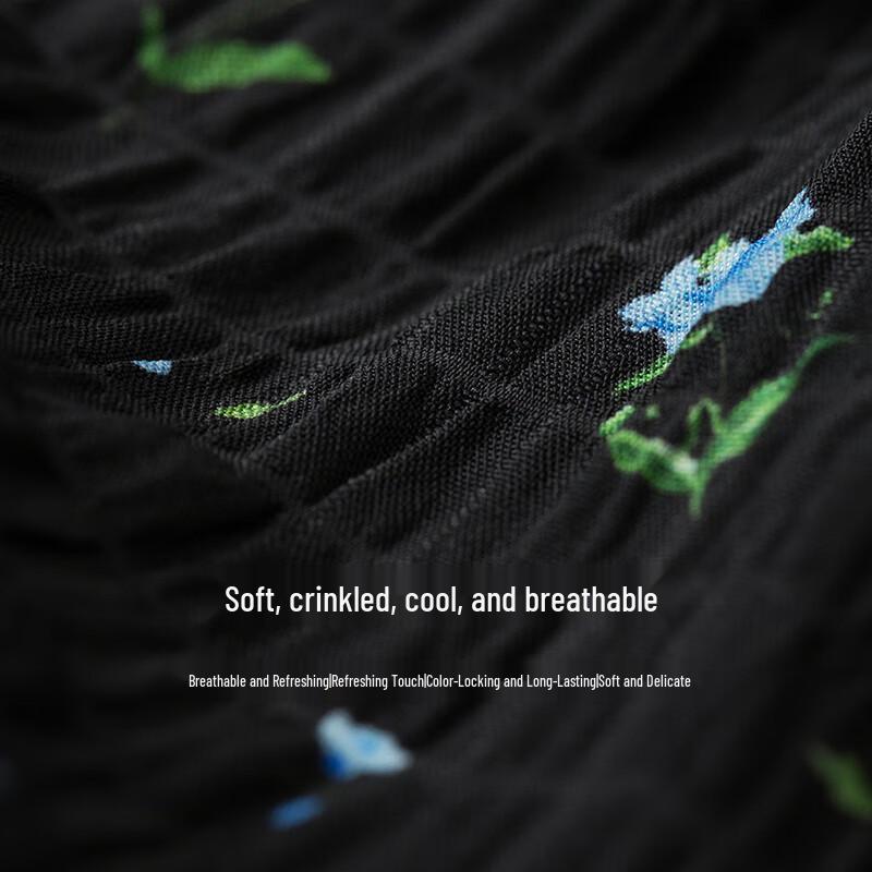 Chuyu V-Neck Pleated Floral Midi Dress