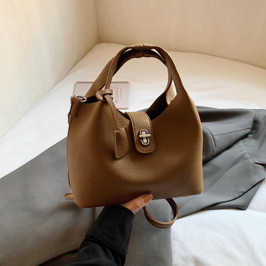Fashionable Lychee-patterned Vegetable Basket Bag, Trendy and Stylish for Daily Commuting, Slouchy Bucket Bag