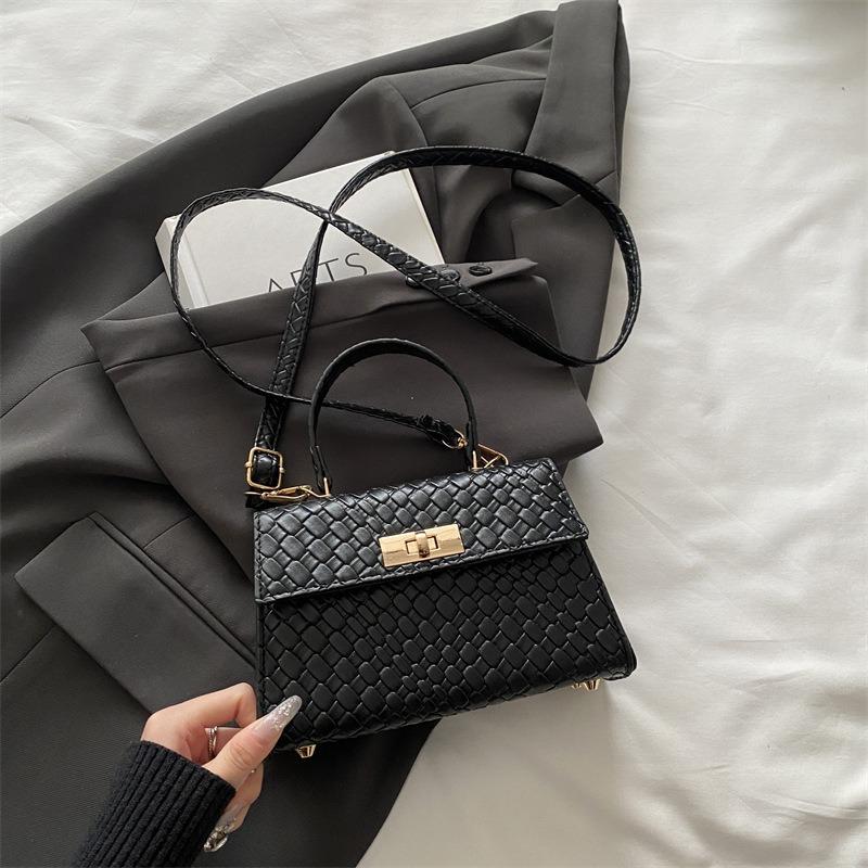 

Bag women s bag new woven Kelly bag fashion messenger simple commuter bag trendy simple shoulder popular bag