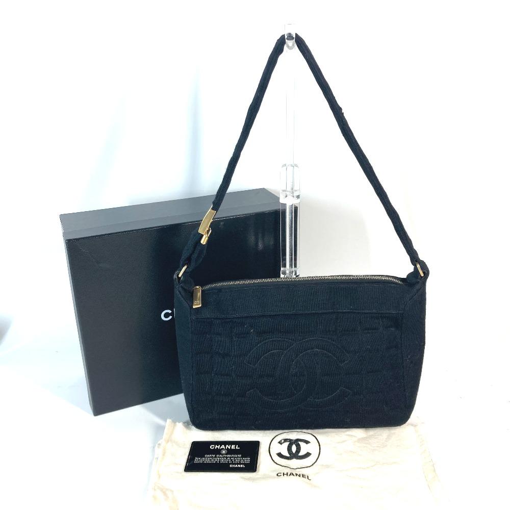 CHANEL Quilted Logo Chocolate Bar CC Mark accessory pouch Shoulder Bag Black