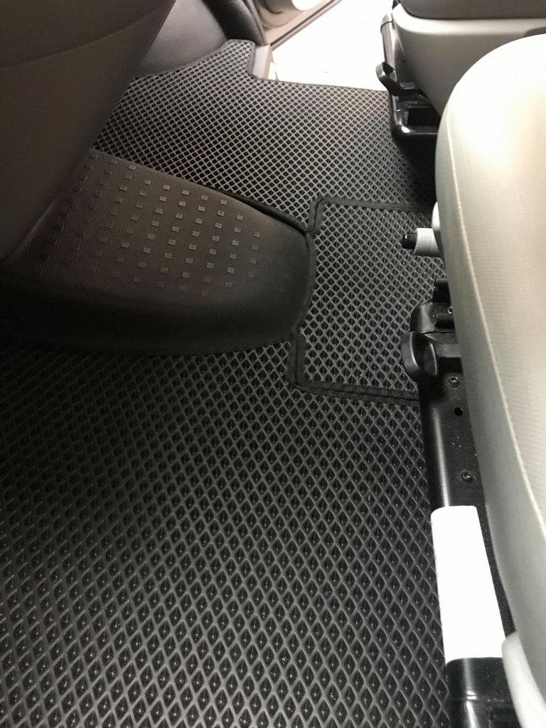 Maty EVA (czarne, przednie, dla 1-20251) Dla volkswagena transportera T5 2003-2010