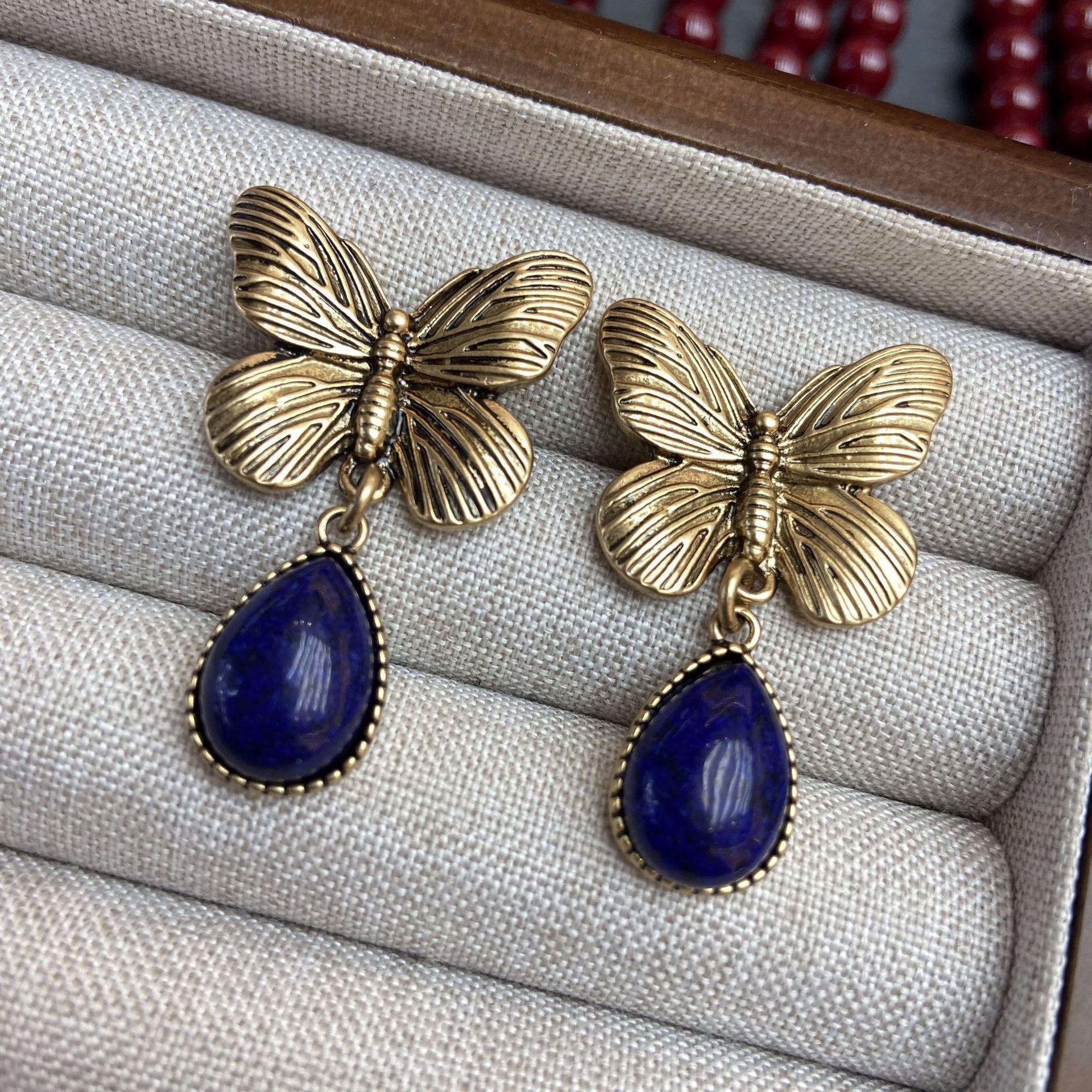 

Medieval Vintage Lapis Lazuli Blue Butterfly French Retro Earrings Old Gold-Plated Niche Exaggerated Temperament Ears