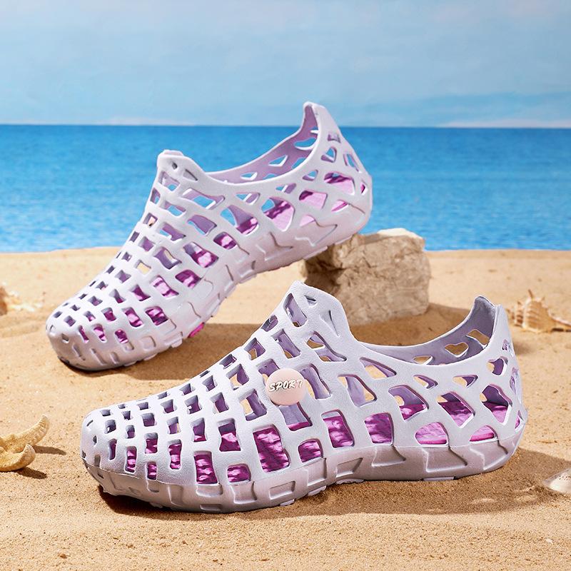 

Обувь с дырками мужская верхняя одежда летняя простая и модная пляжная сумка тапочки мужские туфли с дырками импортная торговля сандалии большого размера 41