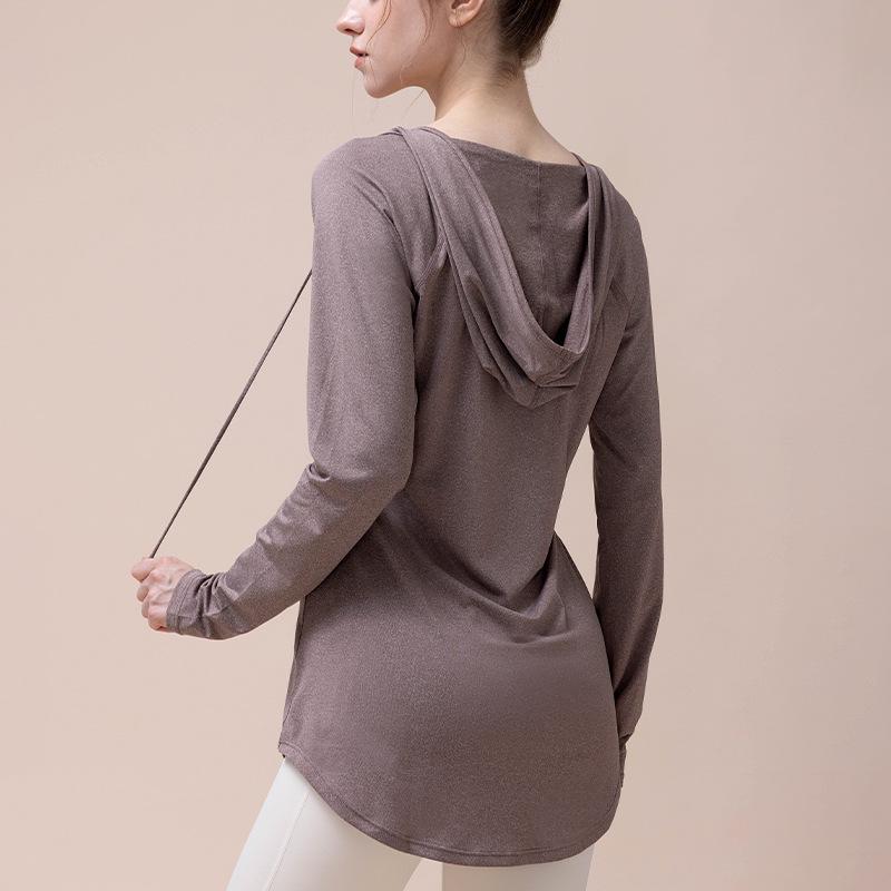 

Women s Plus Size Slimming Sports Hoodie - Casual Yoga Top, Long Sleeve for Spring/Summer Medium кавовий