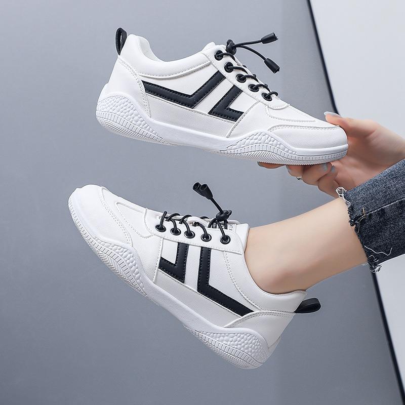 Women's sports shoes spring and autumn new fashion versatile breathable soft bottom leather surface light running