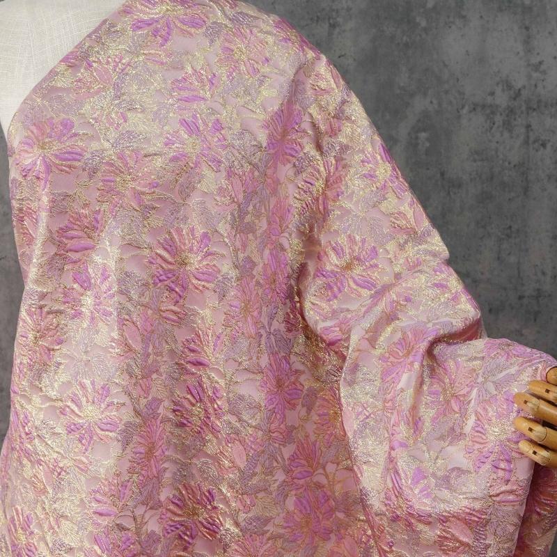 100x140cm Retro Floral Geprägter Jacquardstoff Palaststil Atemberaubendes Floralmuster Garngefärbter Stoff Zum Nähen von Kleidung Kleid