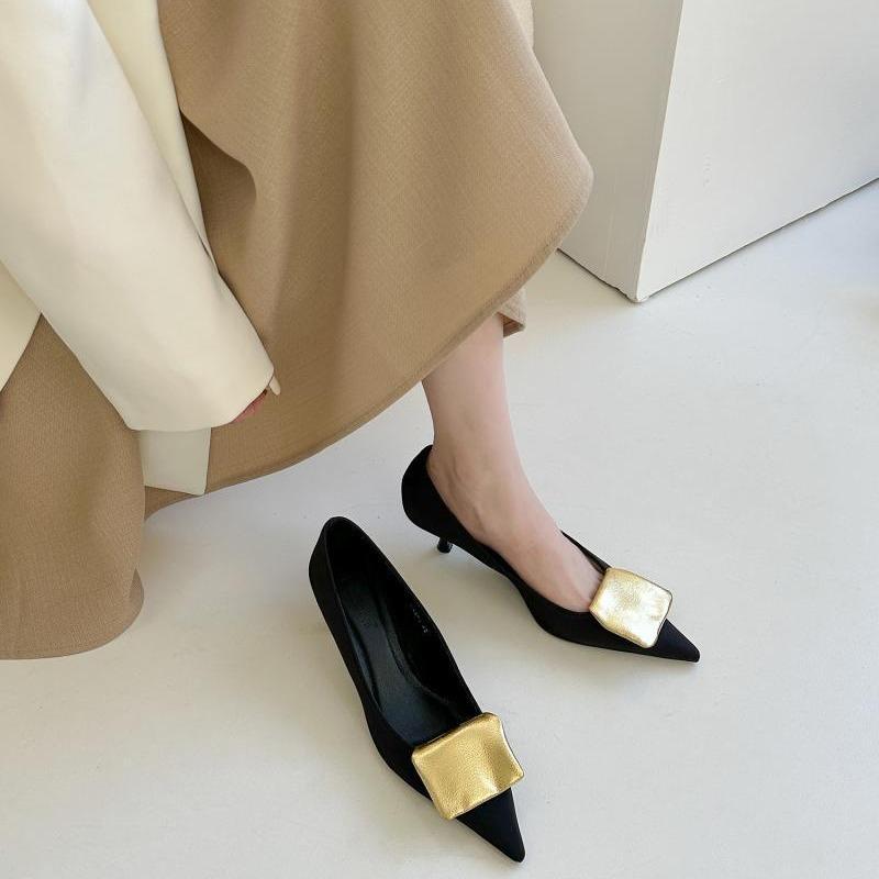 2025 neu guter Temperament Tochter Stil spitze hohe Absätze Damen dünne Absätze Frühling dünne schwarze einzelne Schuhe Damen
