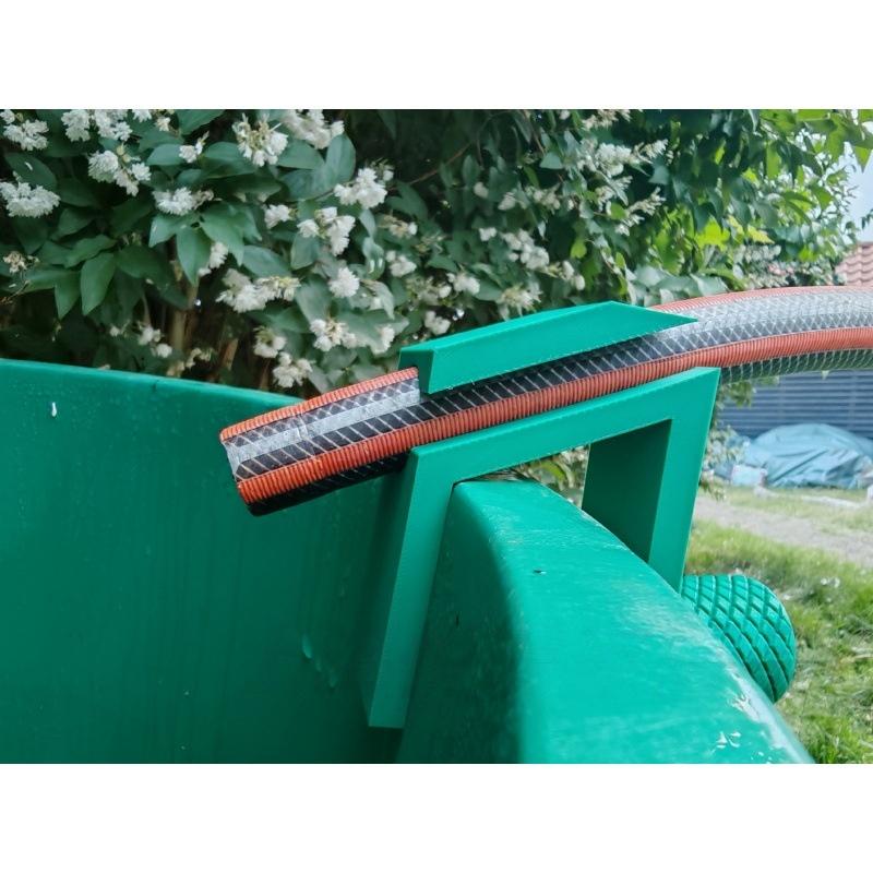 Rain Barrel Hose Holder Detachable Adjustable Clamp for Outdoor Rainwater Barrel Home Garden Yard Use