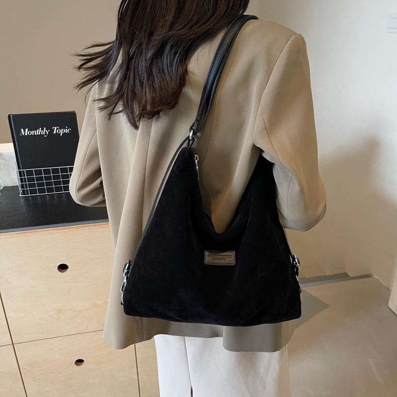 Casual zipper PU shoulder bags for women  versatile  retro pendulum crossbody bags  stitching line  simple  new