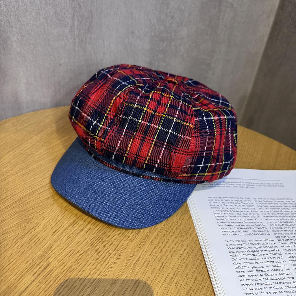 

Cotton Twill Retro Spliced Checkered Beret Cap With Curved Brim For Wear Casual