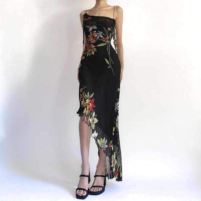 Reifer Damenstil Bedrucktes Trägerkleid für Damen Im Sommer Neu Unregelmäßiger Schräger Kragen Träger Perspektive High-End Rock