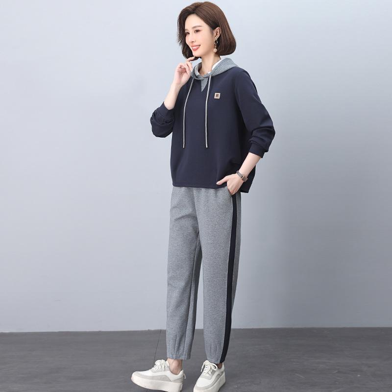 Women's Petite Fashion Tracksuit - Spring 2025 Little Fragrance Style Two-Piece Set