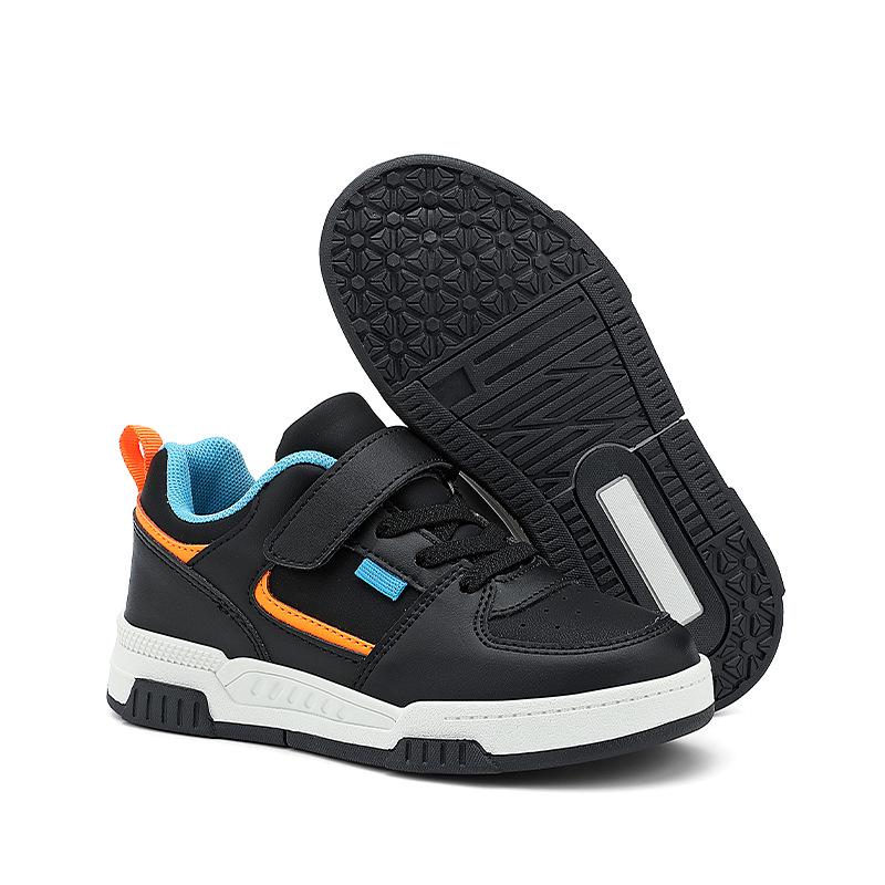 Kids' White Leather Skate Shoes for Boys - Comfortable Casual Footwear for Primary and Big Kids