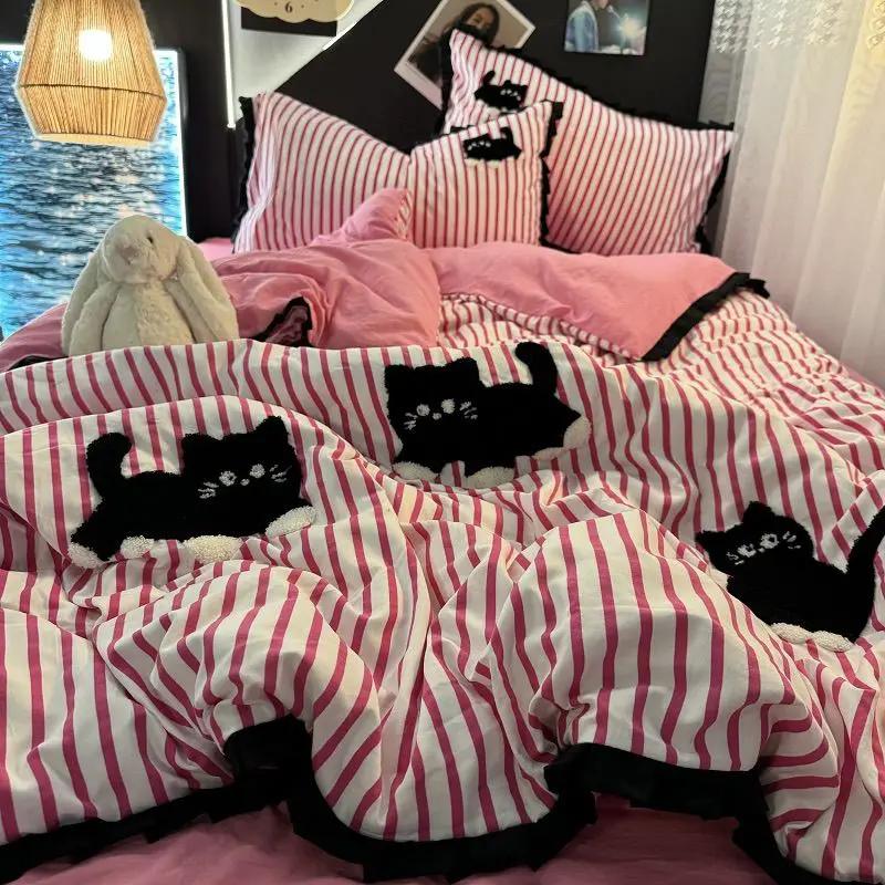

Pink Striped Cat Embroidery Bedding Set Korean Style Washing Cotton Cute Cardboard Duvet Cover Bed Sheet Pillowcases 3/4pcs Cover 150 x 200 3pcs