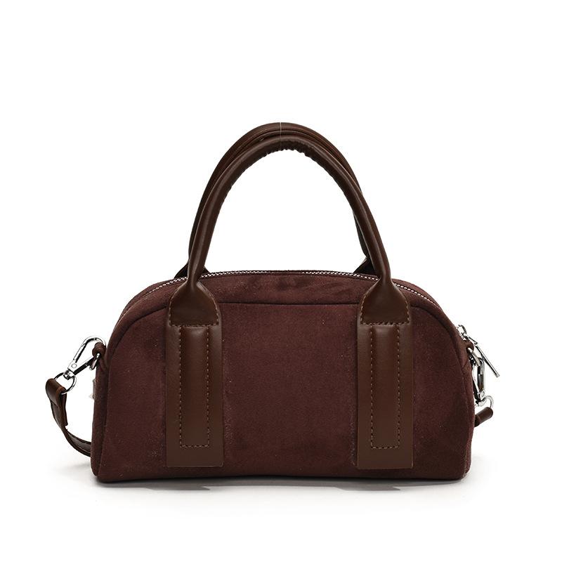 High-end fashion retro shoulder handbag for women 2025 autumn and winter new commuter messenger bag for women