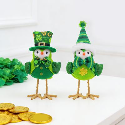 Poupée Gnome Décoration Saint-Patrick Figurine d'Oiseau en Peluche avec Ailes Brillantes Pull Vert Chapeau Brodé Trèfle à Quatre Feuilles