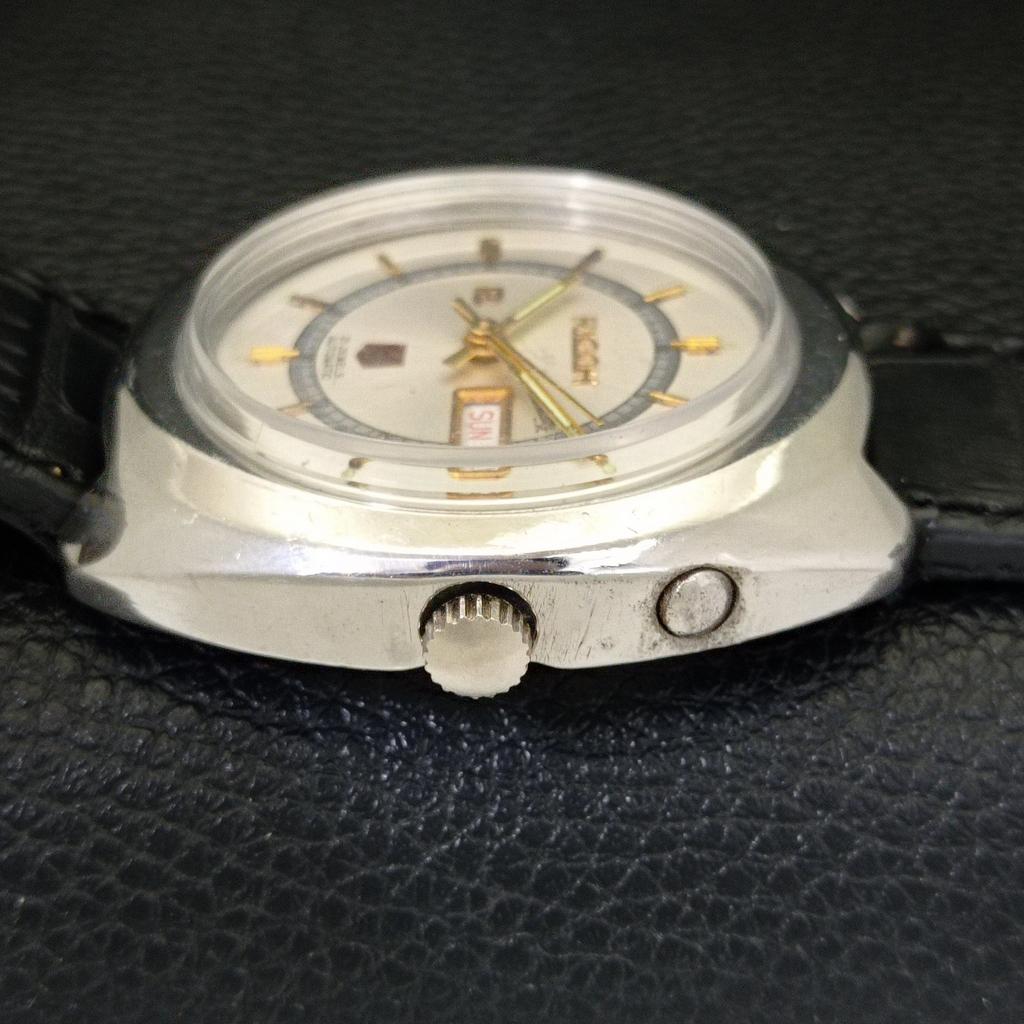 RICOH R31 AUTOMATIC VINTAGE JAPAN MENS SILVER COLOR DIAL WATCH a701940-5 R207-a701940