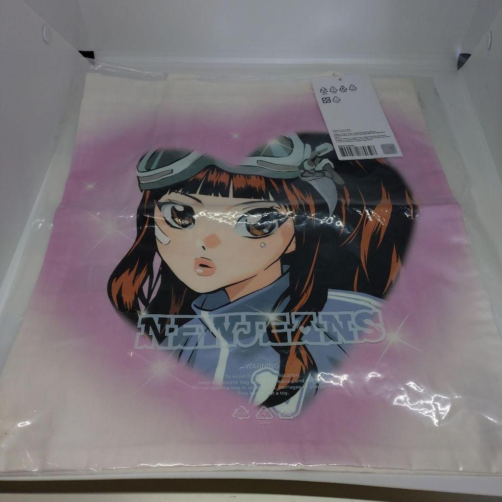 [USED] NEWJEANS Anime Style Bag