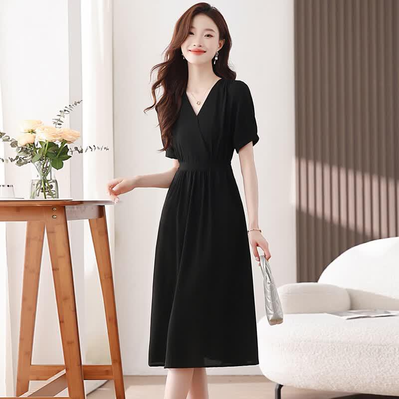La Chapelle Classic V-Neck A-Line Dress L