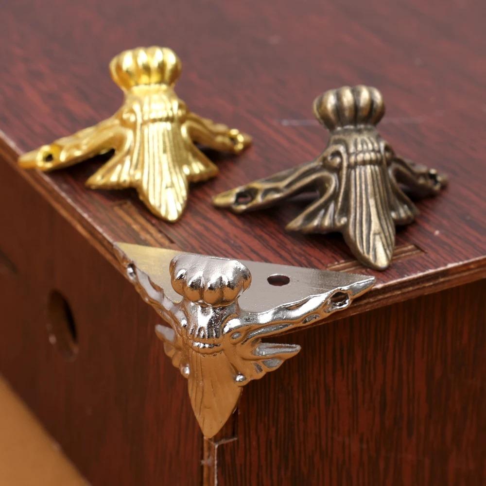 4PCS Retro Corner Protector Jewelry Box Wooden Box Retro Carving Foot Decoration Corner Protector Furniture Hardware Bracket