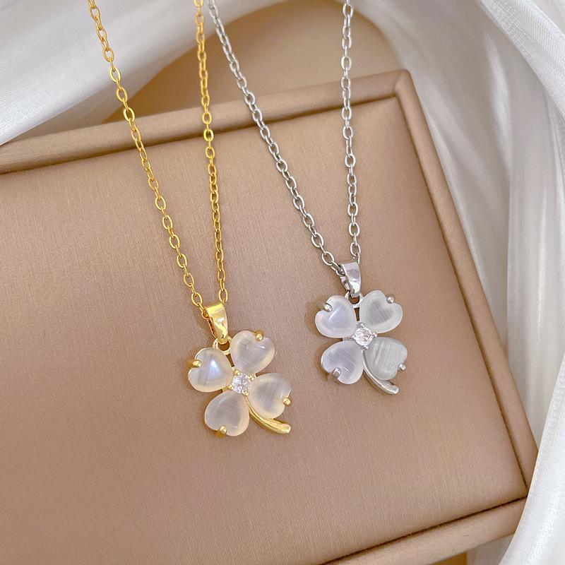 Cat'S Eye Lucky Grass Fashion Light Luxury Temperament Gorgeous Full Diamond Necklace Female Versatile Collarbone Chain Titanium Steel