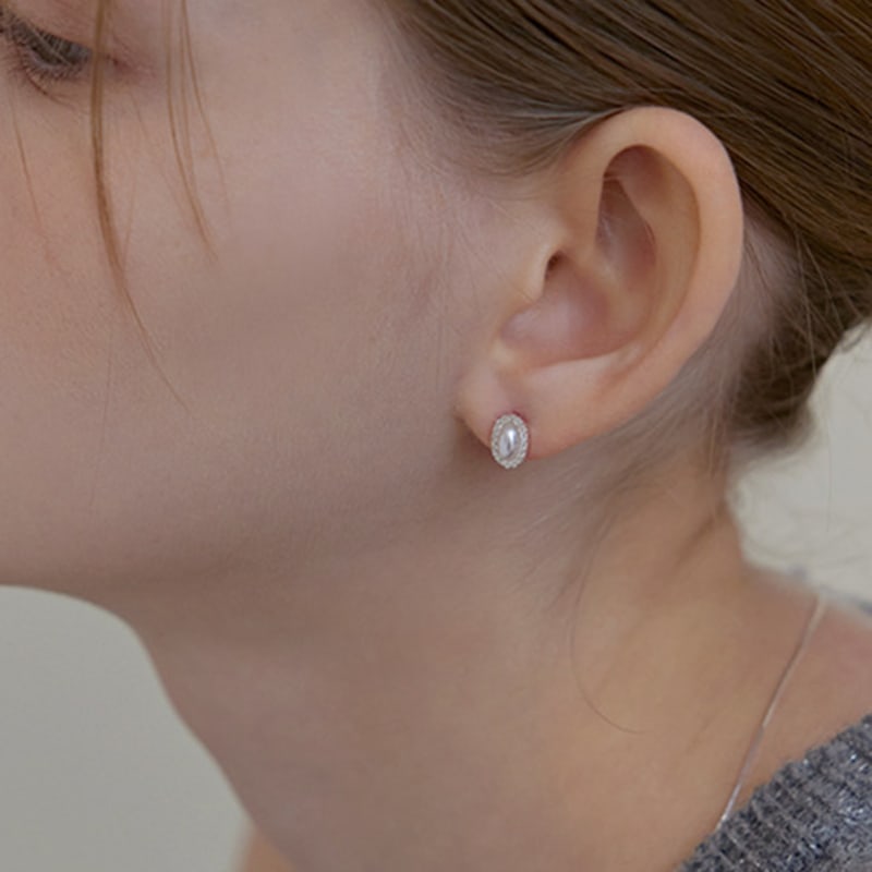 Lewe Oval Pearl Clear Earring