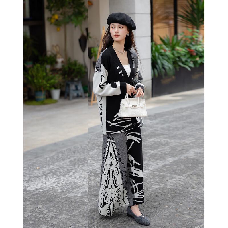 MOCANA Winter Retro 100% Wool Long Sleeve Cardigan