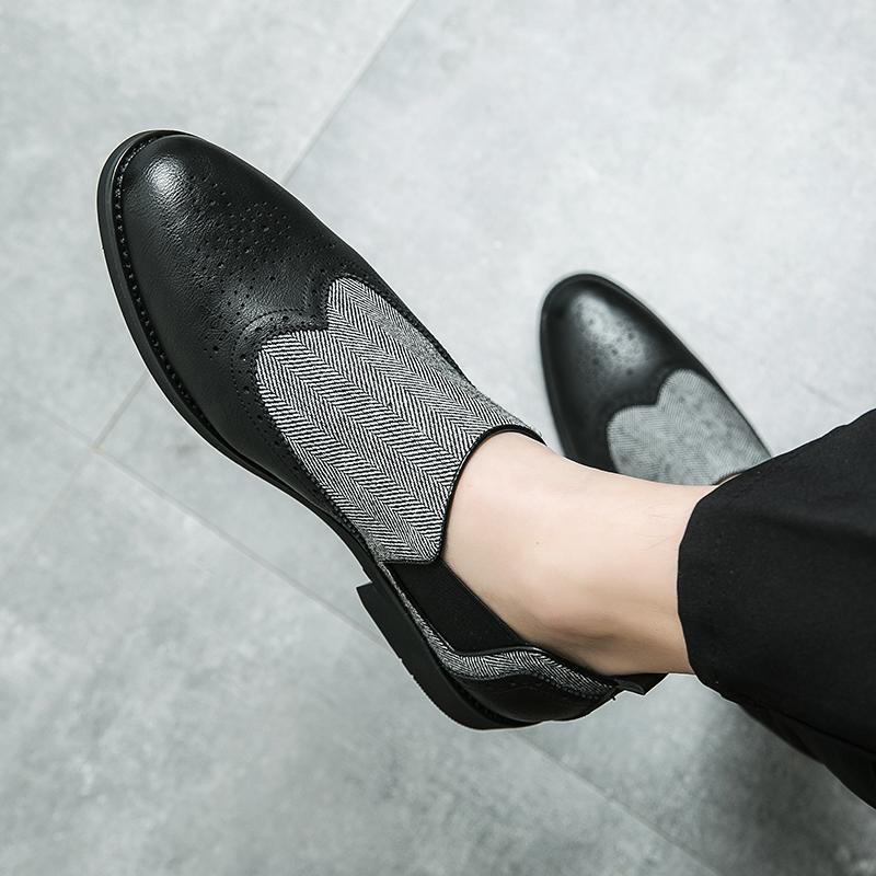 Fashion Spring New Men's Comfortable Carved Breathable Block Shoes Fashion Brand Men Retro Brown Pointed Business Banquet Wedding Shoes