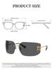 MIU MIU MU54YS Gafas de Sol de Moda sin Montura para Mujer Lujosas Montura de Metal Dorado con Letras Protección UV400 Lente Degradada Gafas Oversize para Viajes Diarios Playa
