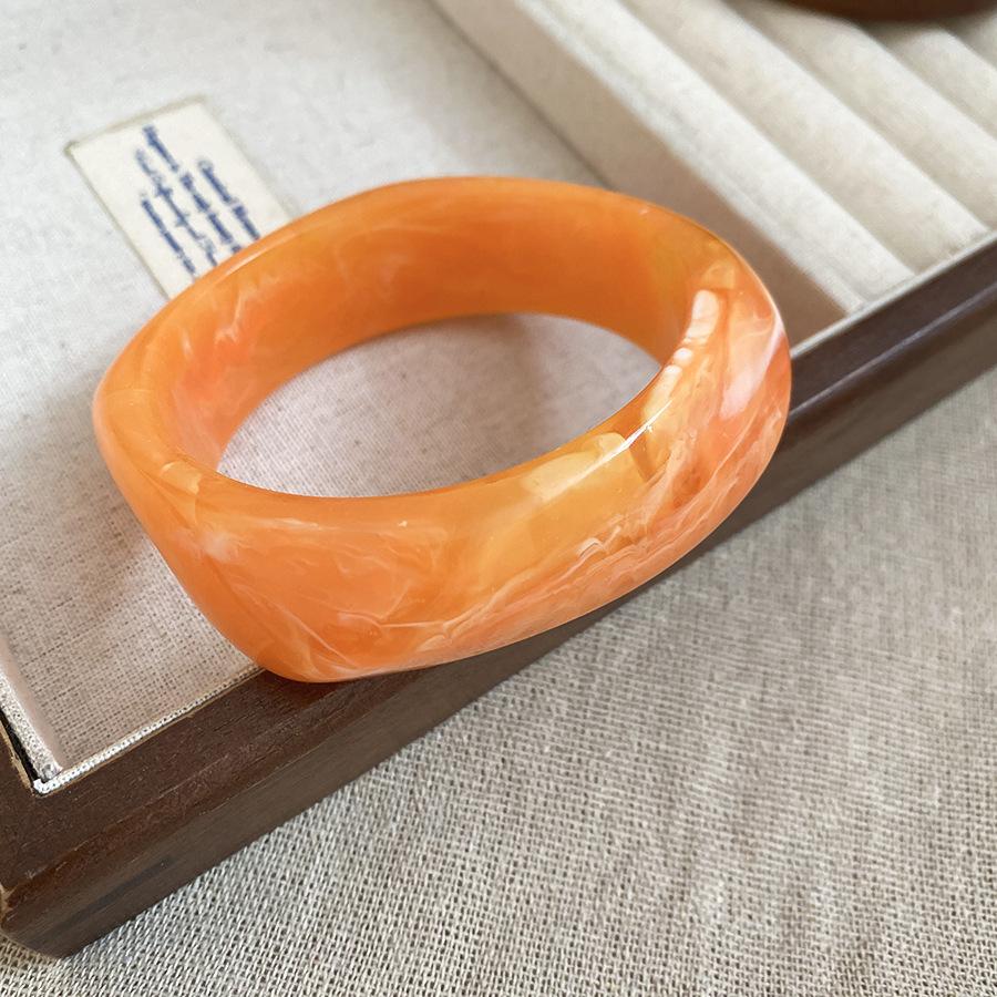 European and American blue smudged acrylic bracelet niche retro exaggerated bracelet personality fashion design sense jewelry