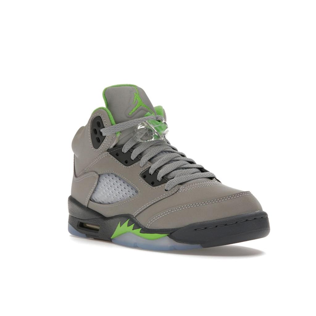Air Jordan 5 Retro GS Green Bean 2022 Kinder-Sneaker Grau Silber Flintgrau DQ3734-003