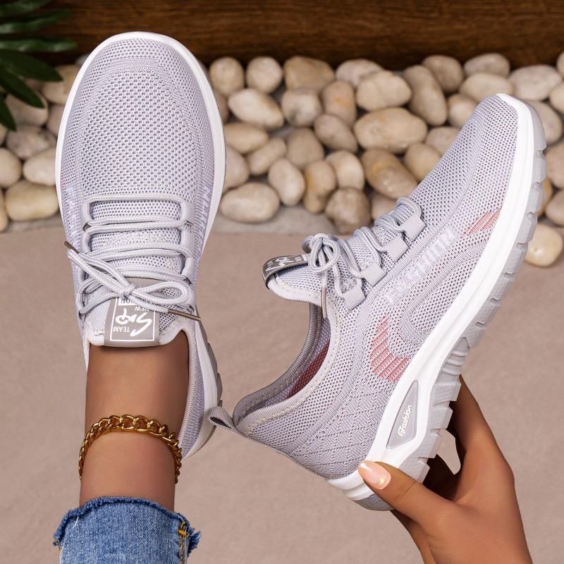 Women's shoes spring breathable sneakers women's fashion versatile fly-woven shoes soft soles not tired feet single shoes comfortable mesh shoes
