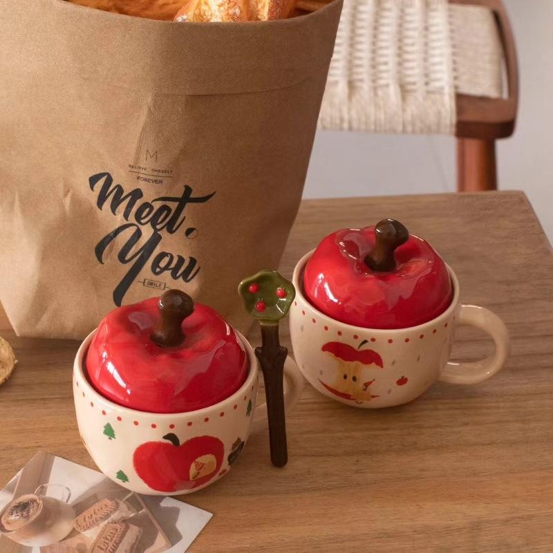 400ml Kreativer Apfelbecher mit Deckel Löffel Keramik Wasserbecher Zuhause Frühstück Milch Haferflockenbecher Paar Wasserbecher Heiligabend Geschenke