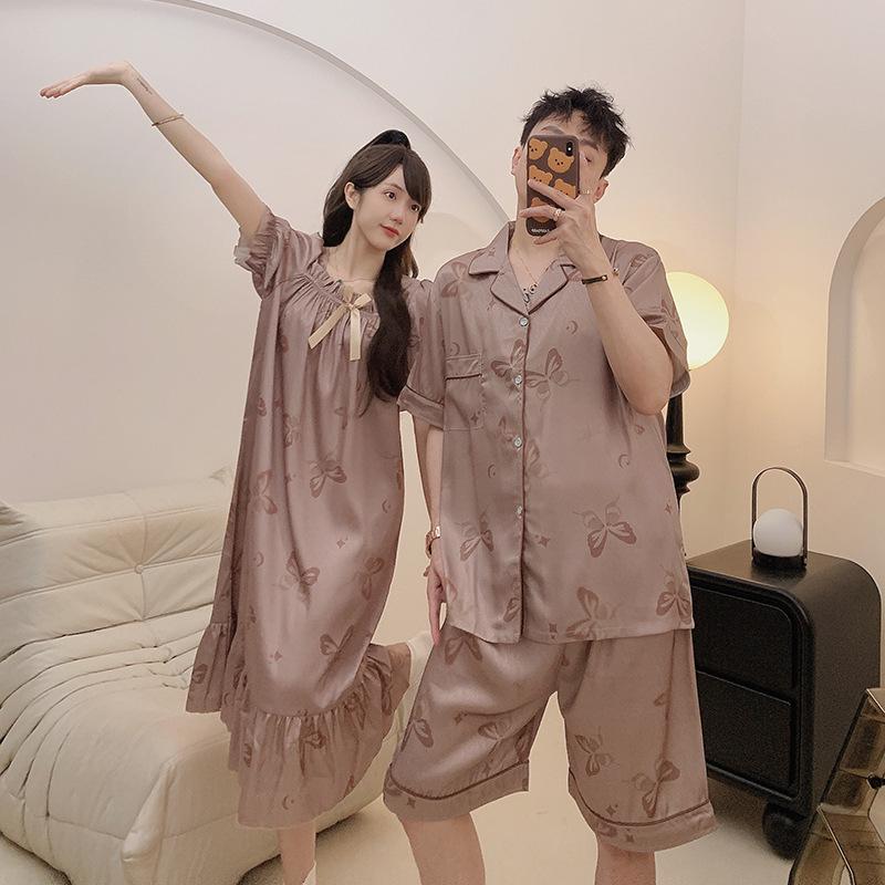 

Парная пижама из ледяного шелка в китайском стиле: Модный, роскошный летний комплект с короткими рукавами Female XL (suggested 120-140 kg)