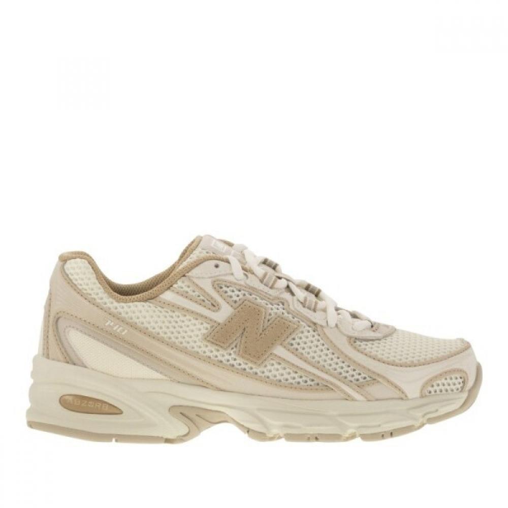 

New Balance Timeless Silhouette Cushioning Sneaker U740 In2 US8