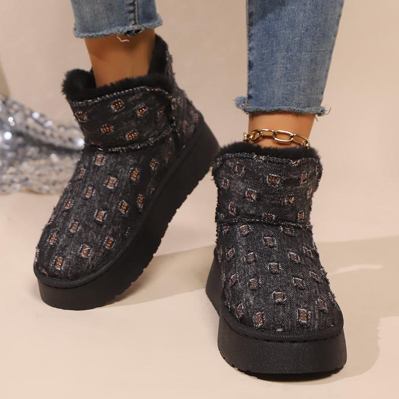 Мода 2024 года. Новые зимние женские короткие сапоги с толстой подошвой и круглым носком — фото 5