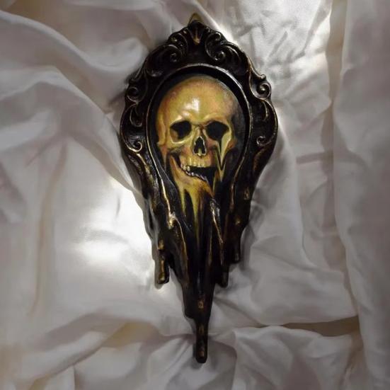 Skull Wall Art Handmade Liquid Surreal Skull Painting Gothic Framed Wall Decor for Halloween Office Living Room Decor