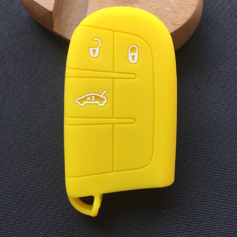 Slicone Car Key Cover Case Key Chain Protector For Jeep Grand Cherokee for Chrysler 300C Renegade for Fiat Freemont 2018
