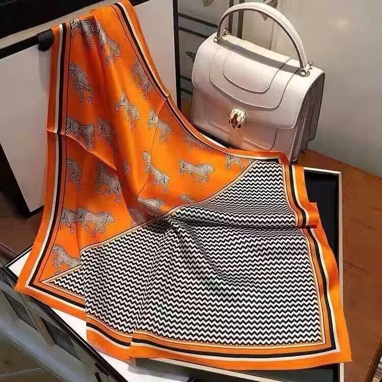 

1 шт. 70x70 Имитация шелка атласный платок для волос Женский носовой платок Принтованный Женский Квадратный Повязка на голову Маленький шейный платок Хиджаб Леди 70x70